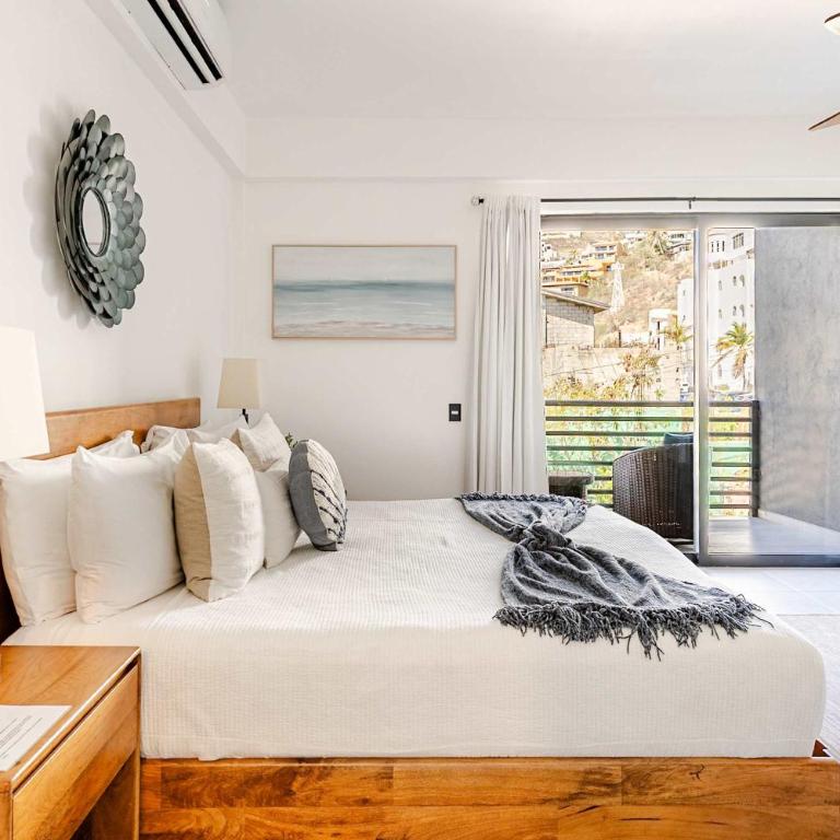 NEW Listing Walk to Downtown Cabo King Bed - Apartment - 1