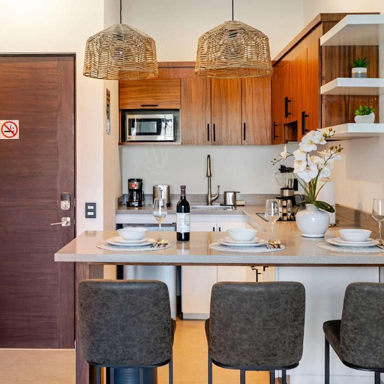 NEW Listing Walk to Downtown Cabo King Bed - Apartment - 9