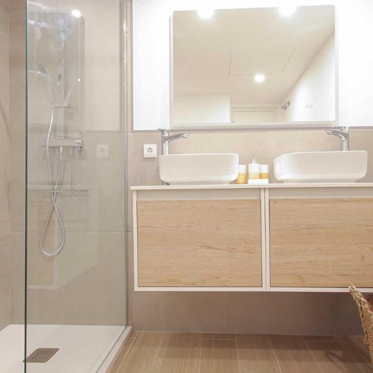 Luxury Apartment Fuengirola 1 min to the Beach Downtown - Apartamento de 1 dormitorio - 11