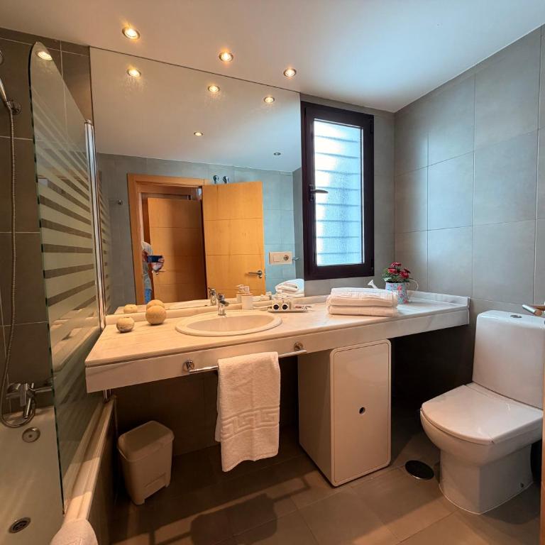 Camarate Golf Casares Luxury Apartment - Two-Bedroom Apartment with Balcony and Sea View - 20