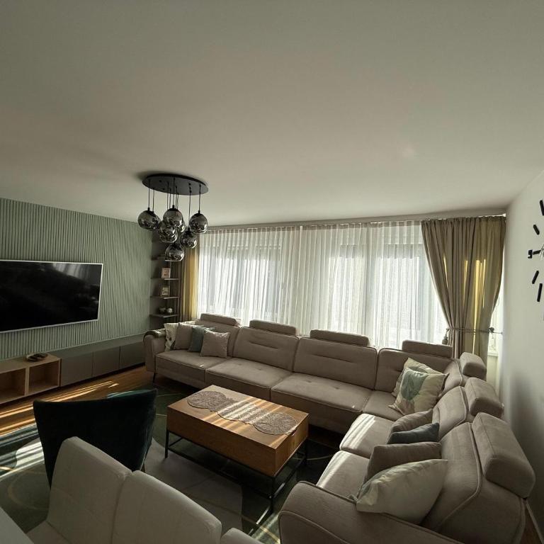 City Center Luxury Apartment - Superior Apartman sa 3 Spavaće Sobe - 1