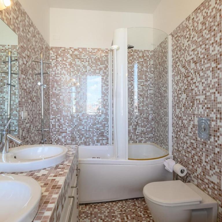 Vittoria Luxury Apartment I Centro Storico - Two-Bedroom Apartment - 19