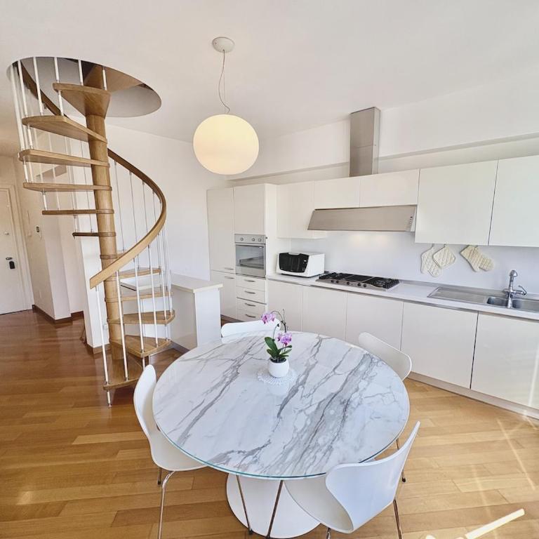 Vittoria Luxury Apartment I Centro Storico - Two-Bedroom Apartment - 9