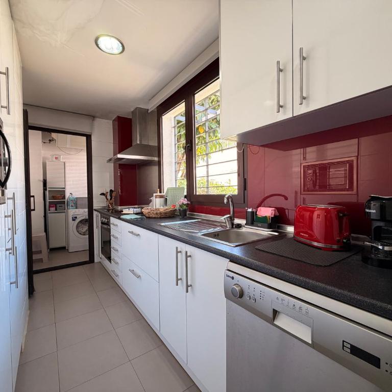 Camarate Golf Casares Luxury Apartment - Two-Bedroom Apartment with Balcony and Sea View - 31