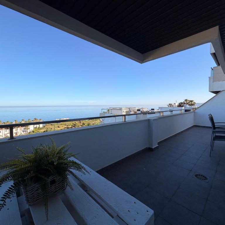 Camarate Golf Casares Luxury Apartment - Two-Bedroom Apartment with Balcony and Sea View - 47