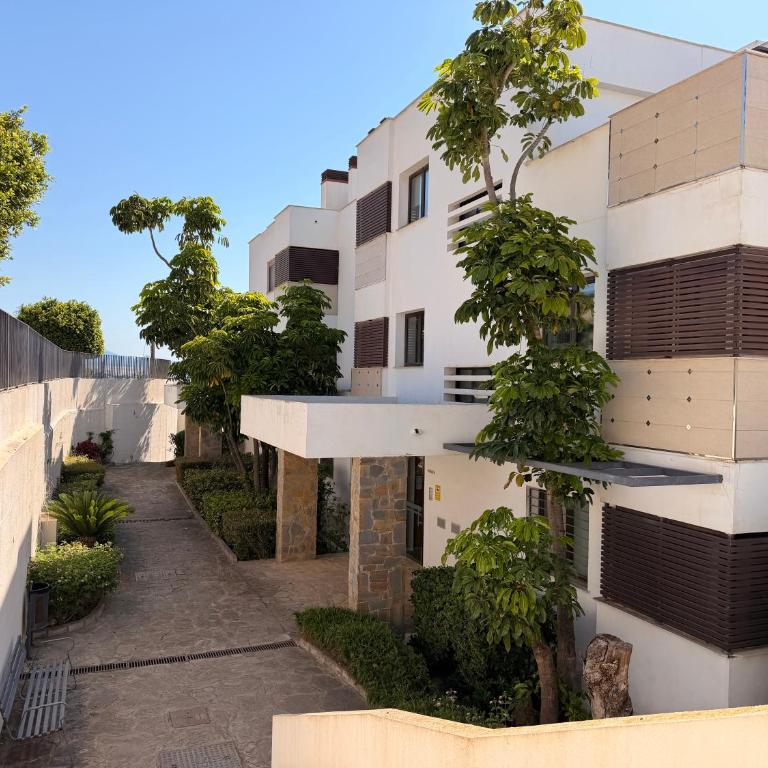 Camarate Golf Casares Luxury Apartment - Two-Bedroom Apartment with Balcony and Sea View - 69