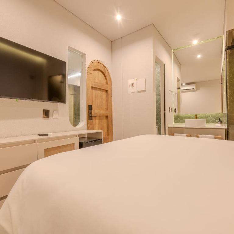 Amazing Luxury house Castalia 6BR - Seven-Bedroom House - 15