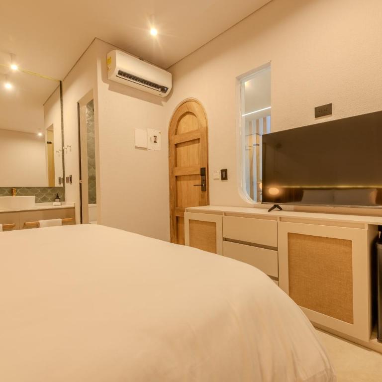 Amazing Luxury house Castalia 6BR - Seven-Bedroom House - 21