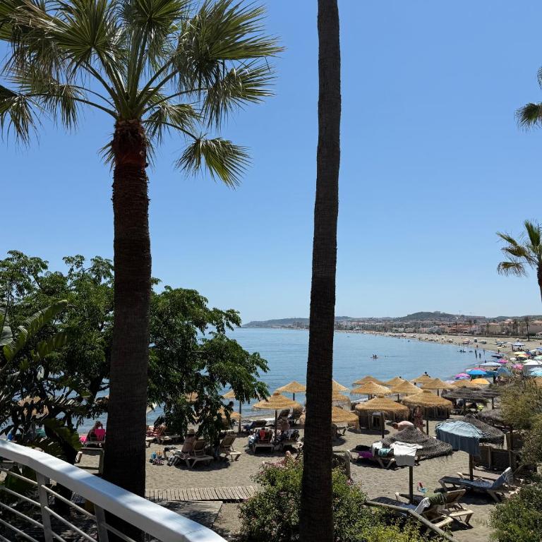 Camarate Golf Casares Luxury Apartment - Two-Bedroom Apartment with Balcony and Sea View - 76