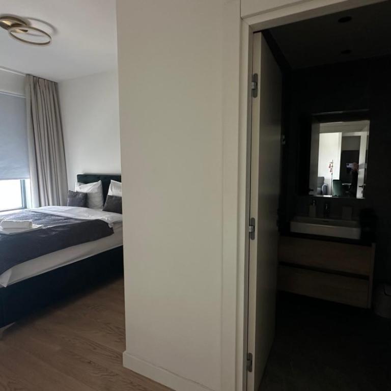 Aria Delux 2 BDR - Two-Bedroom Apartment - 6