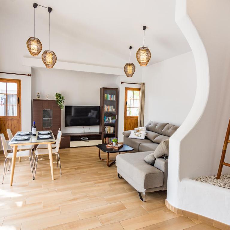 Lovely and charming villa VT with big terrace - Two-Bedroom House - 31