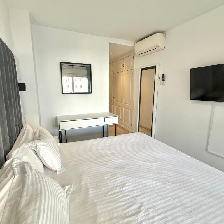 MI CAPRICHO BEACHFRONT 211 - Apartment with sea view - Costa del Sol - Apartamento de 2 dormitorios - 43