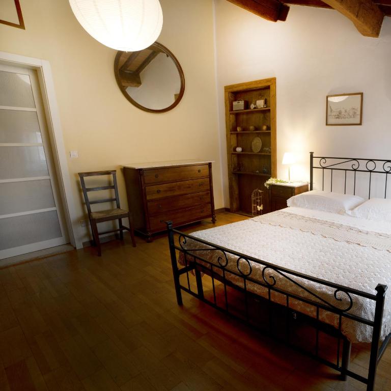 Poetic Florence - Three-Bedroom Apartment with View - 14