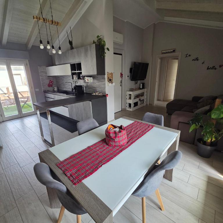 Attico Casa ReGa - private parking and bbq - Appartamento con 2 Camere da Letto - 8