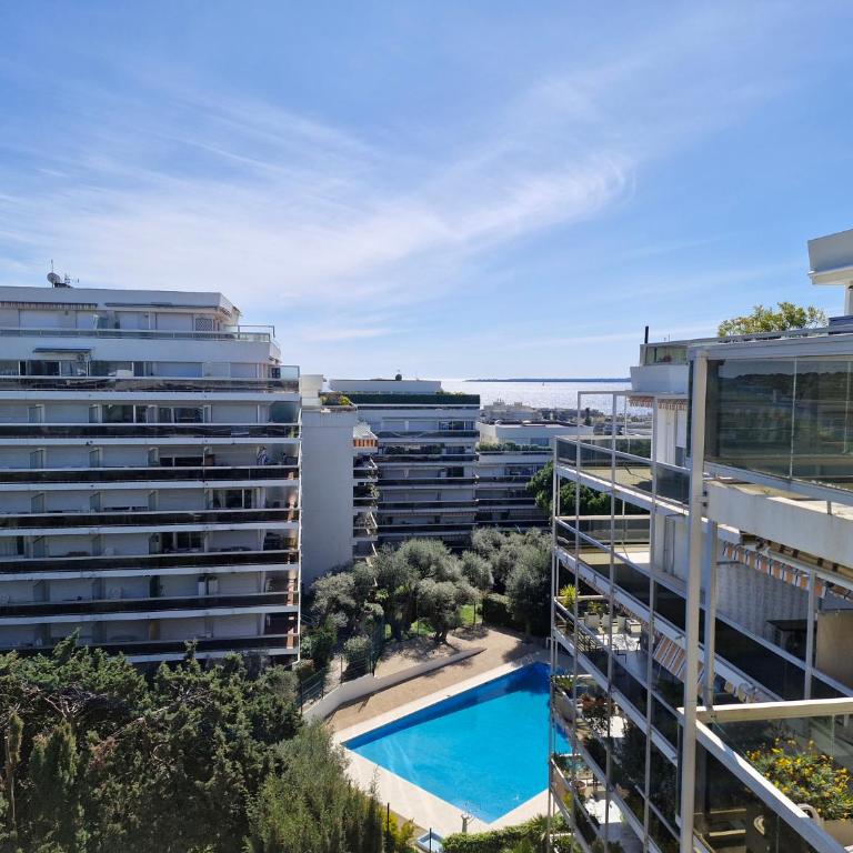 Elegant 2-room apartment with panoramic sea view & pool - Appartement 1 Chambre - 2
