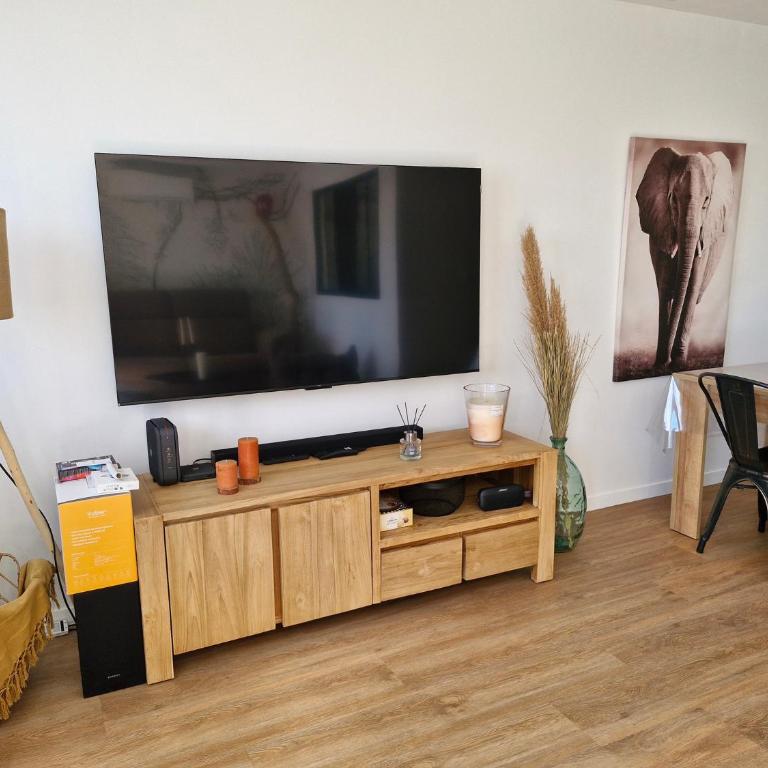Elegant 2-room apartment with panoramic sea view & pool - Appartement 1 Chambre - 16
