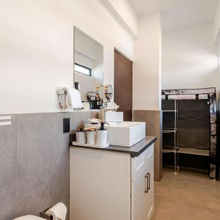 NEW 2BR Apartment Walk to Marina & Downtown - Apartment - 21