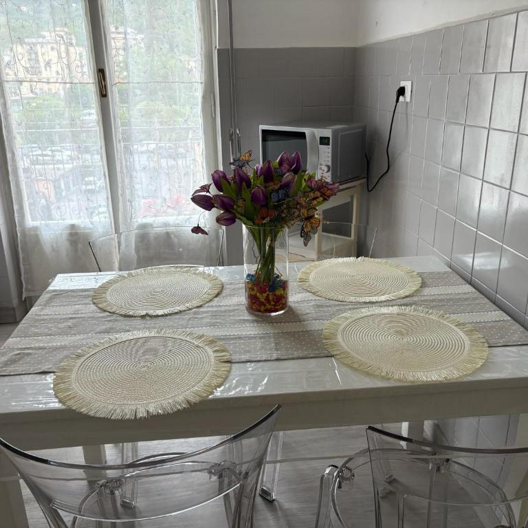 I Tulipani - Appartamento con 2 Camere da Letto - 3