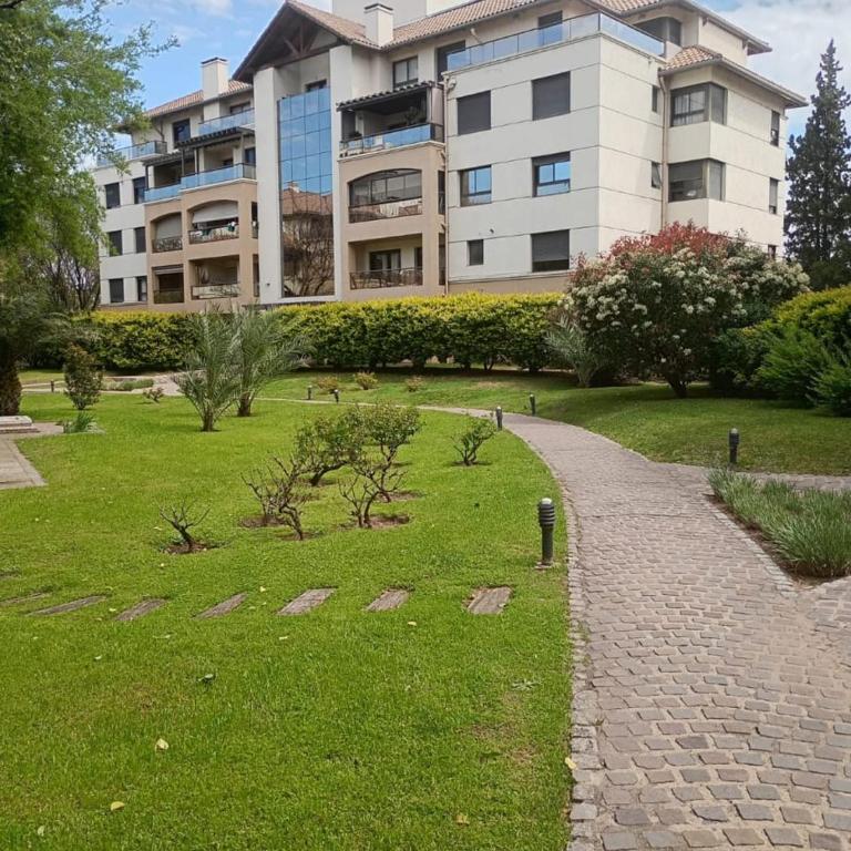 Las Rosas Deluxe - Two-Bedroom Apartment - 6