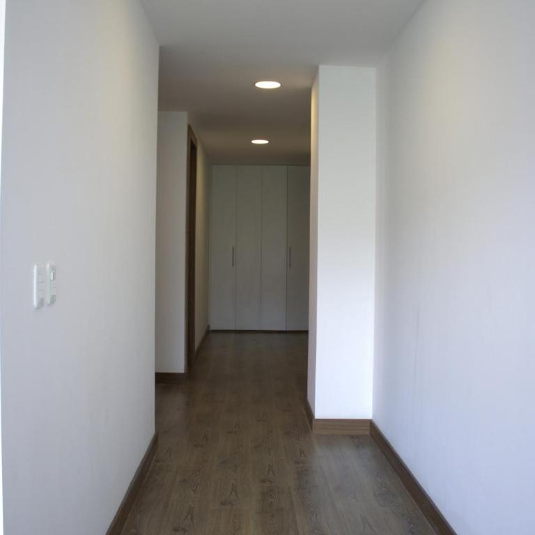 Prime Location Apartment 2 beds 2 baths Av Ordoñez Lasso - Two-Bedroom Apartment - 2