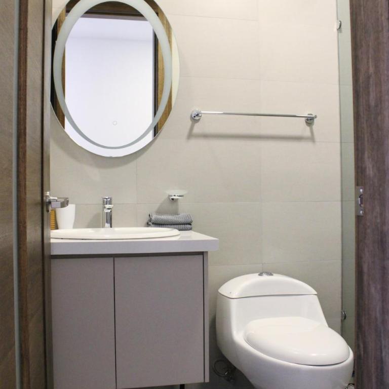 Prime Location Apartment 2 beds 2 baths Av Ordoñez Lasso - Two-Bedroom Apartment - 3