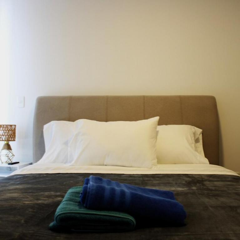 Prime Location Apartment 2 beds 2 baths Av Ordoñez Lasso - Two-Bedroom Apartment - 20