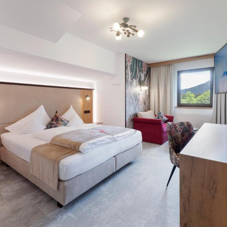 Hotel AlpenSchlössl - Familienzimmer (2 Erwachsene + 2 Kinder) - 6