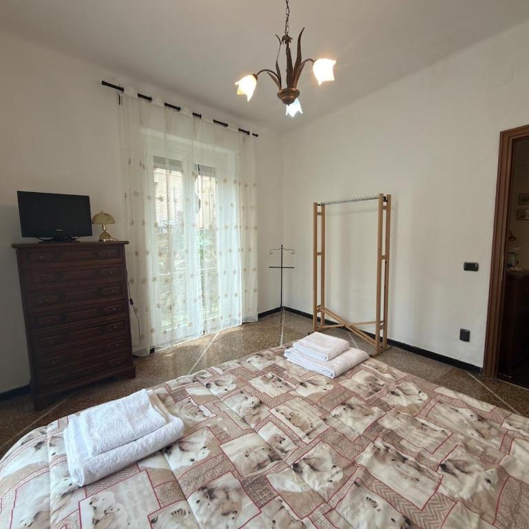Gaslini Hospital Apartment with garden - Two-Bedroom Apartment - 5