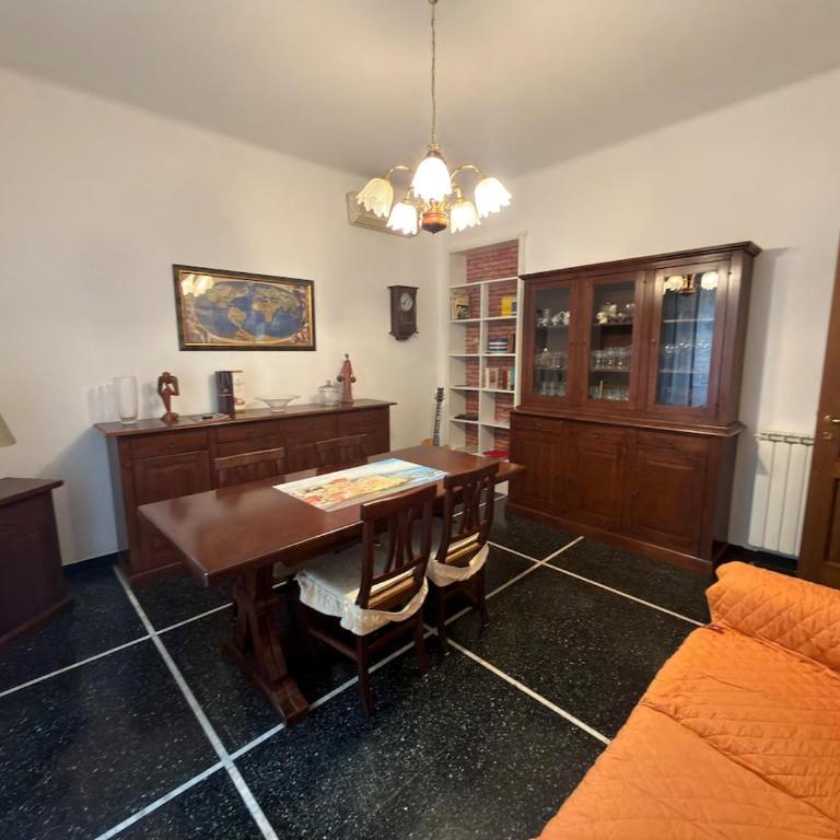 Gaslini Hospital Apartment with garden - Two-Bedroom Apartment - 10