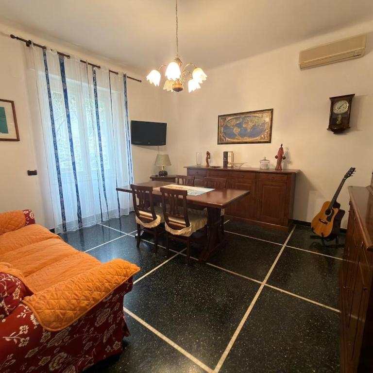 Gaslini Hospital Apartment with garden - Two-Bedroom Apartment - 13