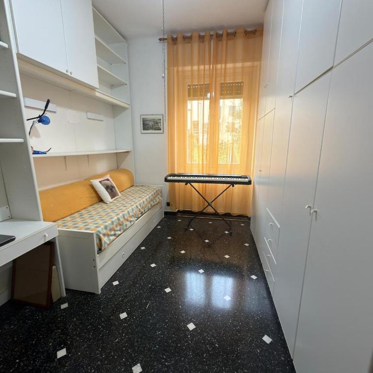 Gaslini Hospital Apartment with garden - Two-Bedroom Apartment - 21
