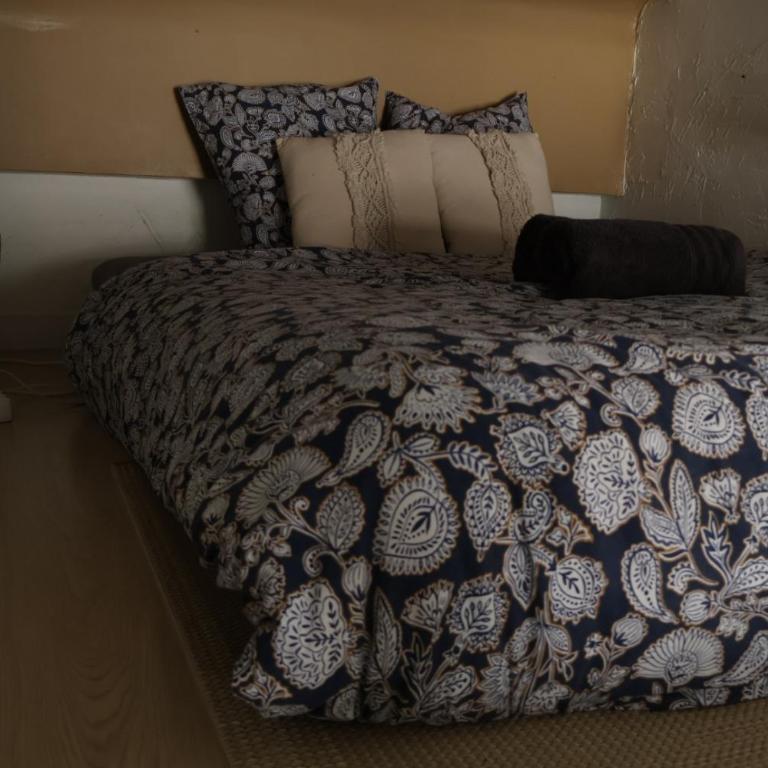 Cozy Studios in Old Town with Mezzanine - Place Garibaldi, Nice - Appartement 1 Chambre - 4