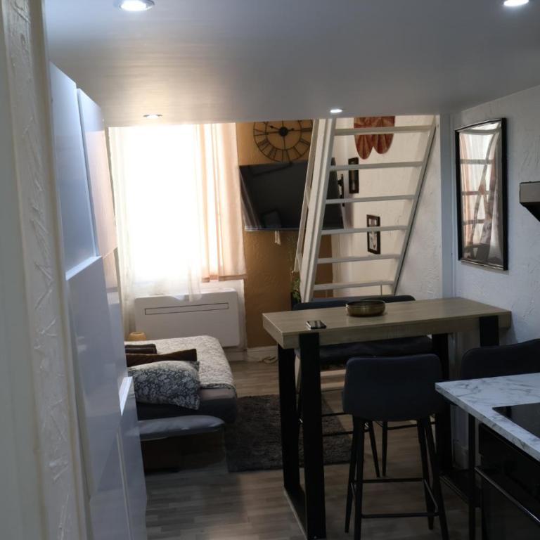 Cozy Studios in Old Town with Mezzanine - Place Garibaldi, Nice - Appartement 1 Chambre - 8