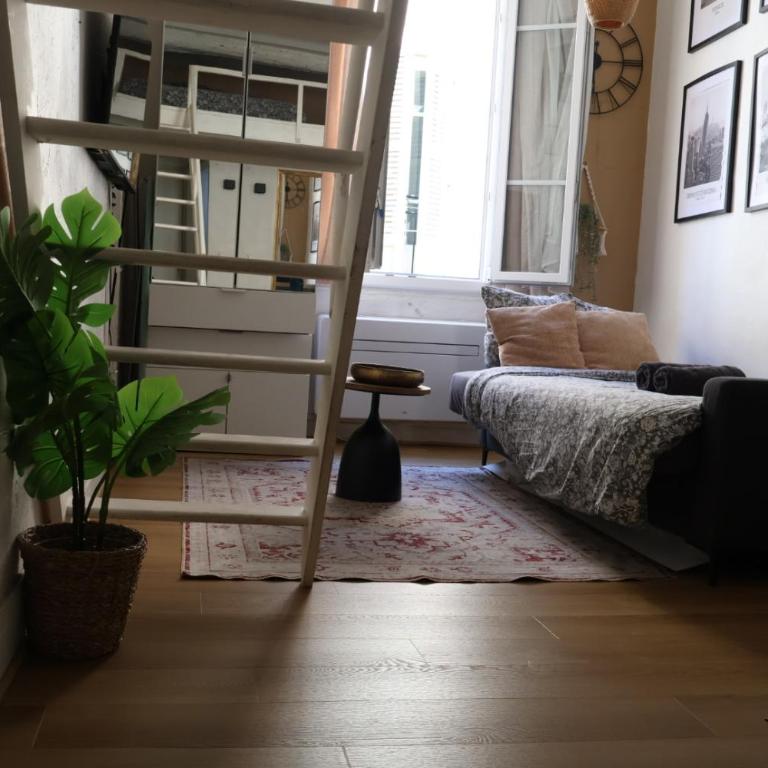 Cozy Studios in Old Town with Mezzanine - Place Garibaldi, Nice - Appartement 1 Chambre - 8