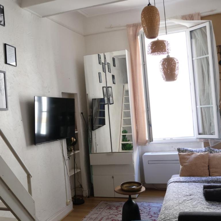Cozy Studios in Old Town with Mezzanine - Place Garibaldi, Nice - Appartement 1 Chambre - 10