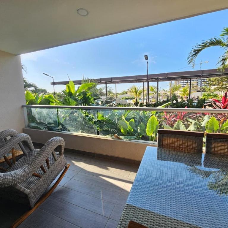 Apartamento familiar exclusivo frente al mar - Two-Bedroom Apartment - 1