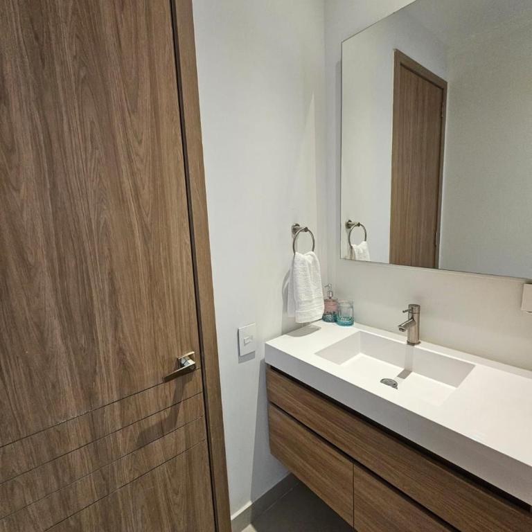 Elegante apartamento con balcón en Cartagena - One-Bedroom Apartment - 26