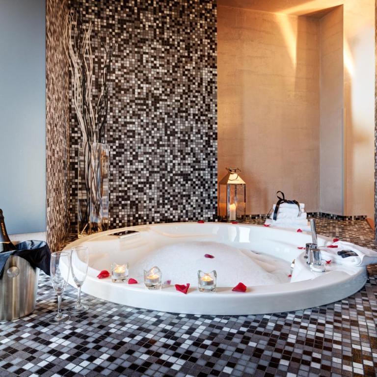 Dharma Luxury Hotel & SPA - Suite Royal Wellness con Balcone - 12