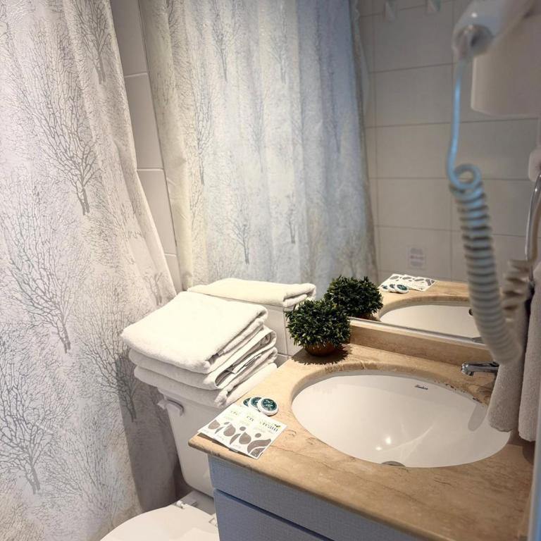 VR Suite - Triple - 14