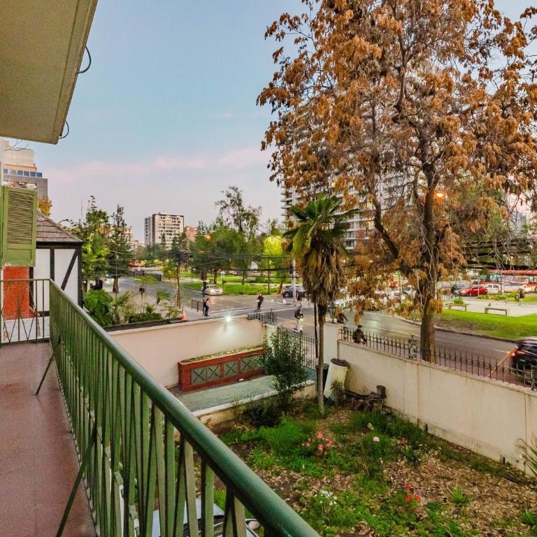 Departamento en Las Condes - Metro Escuela Militar - Apartamento - 51