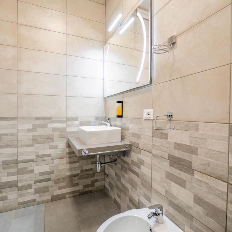 Affittacamere Villa Anna - Camera Quadrupla Comfort - 3