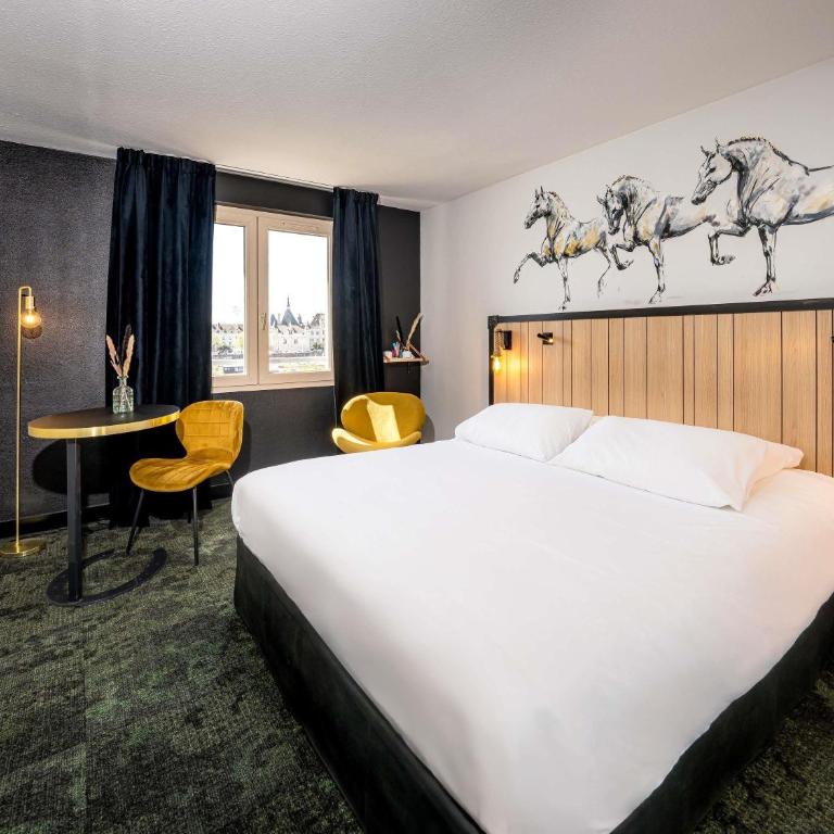 Mercure Bords de Loire Saumur - Chambre Lit Queen-Size Classique - Vue sur Fleuve - 6