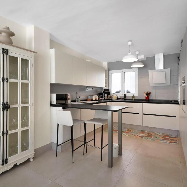 Lujoso y moderno adosado en Nagueles Marbella - Montepiedras 23 - Three-Bedroom Vacation Home - 8