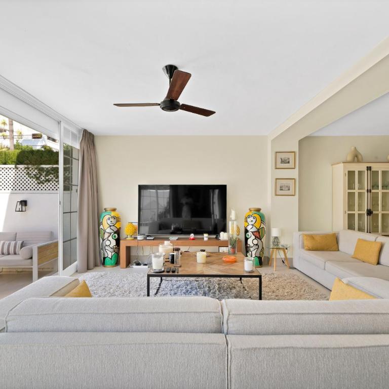 Lujoso y moderno adosado en Nagueles Marbella - Montepiedras 23 - Three-Bedroom Vacation Home - 16
