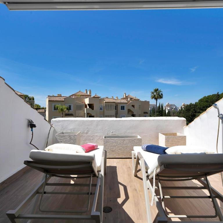 Lujoso y moderno adosado en Nagueles Marbella - Montepiedras 23 - Three-Bedroom Vacation Home - 41