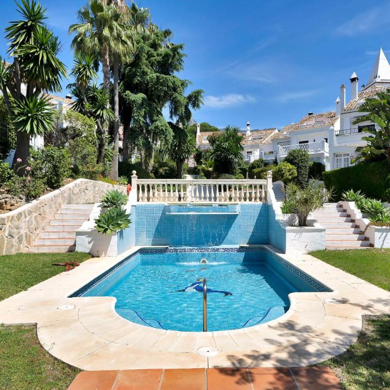Lujoso y moderno adosado en Nagueles Marbella - Montepiedras 23 - Three-Bedroom Vacation Home - 46