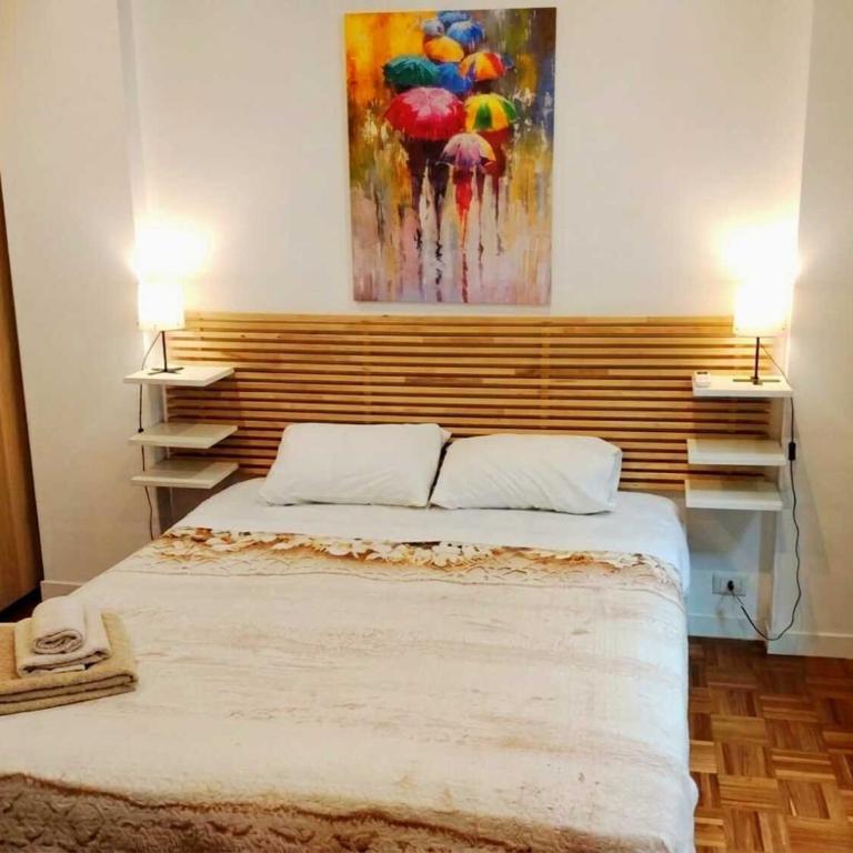 Casa dei Fiori Colorful Apt - Two-Bedroom Apartment - 4