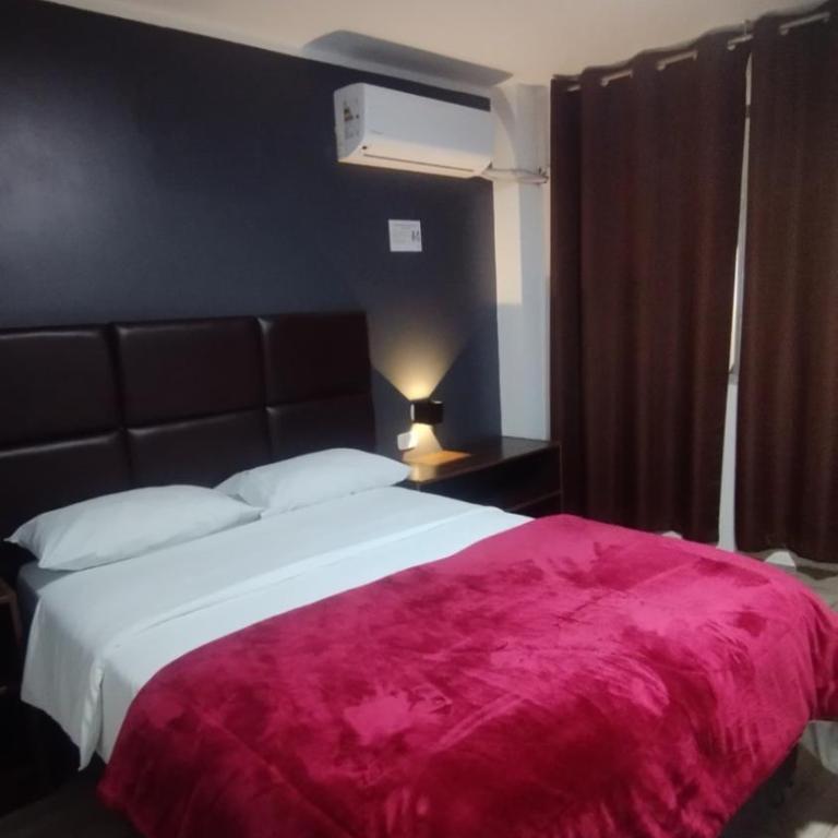 Hospedaje Diamantes - Habitación Doble con baño privado - 9
