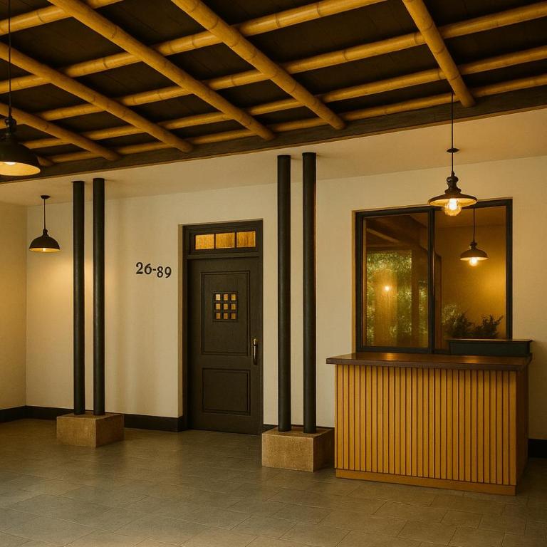 Close to Downtown Executive Suite in Manga with Jacuzzi - One-Bedroom Apartment - 8