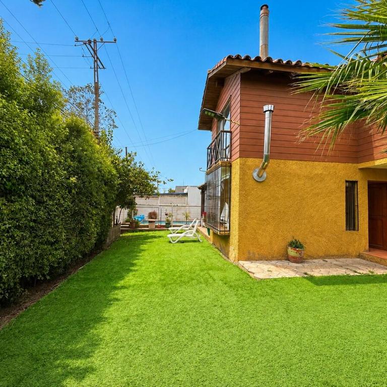 Casa con piscina en condominio a pasos de la playa - Four-Bedroom House - 1